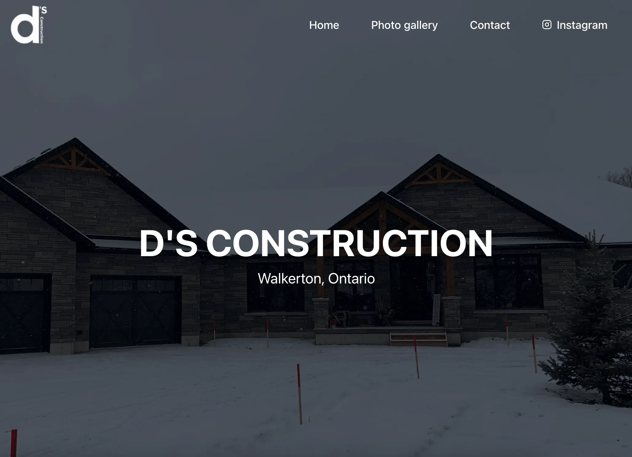 Screenshot of D's Construction's website